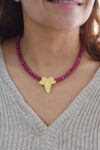 collar-jade-tinturado-hoja-natural-fucsia-miyuki